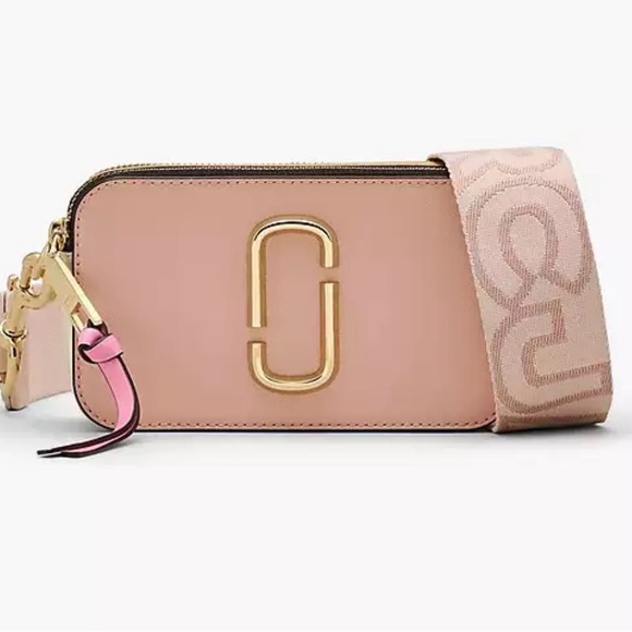 Marc Jacobs Handbags - Marc Jacobs Blush Crossbody Bag with Gold Accents